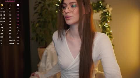 Snapshot of ester_hill chatting on 12.20.25 Ester online show from 12.20.25