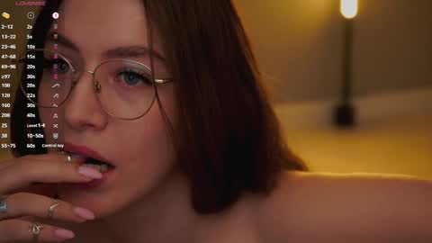 Snapshot of ester_hill chatting on 03.11.26 Ester online show from 03.11.26