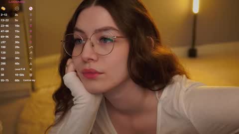 Snapshot of ester_hill chatting on 03.12.26 Ester online show from 03.12.26