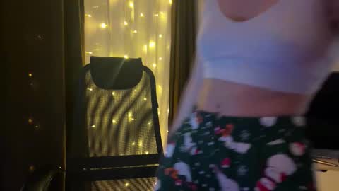 Ester online show from 12.15.25