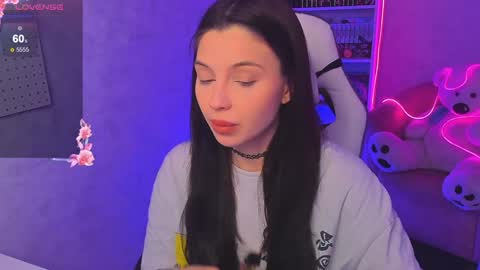 Snapshot of estercollins chatting on 01.27.25 Ester online show from 01.27.25