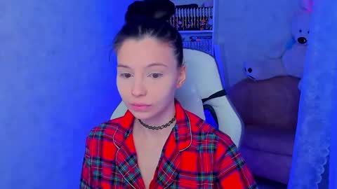 Snapshot of estercollins chatting on 02.19.25 Ester online show from 02.19.25