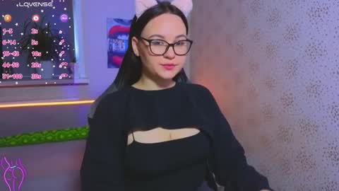 EsterPlayful online show from 09.30.25