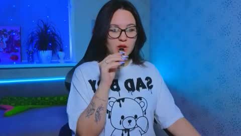 EsterPlayful online show from 11.10.25