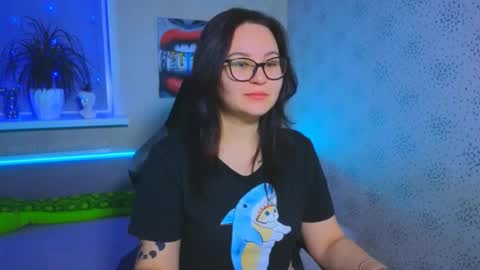 EsterPlayful online show from 11.23.25