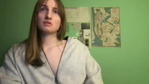 Esther Grey online show from 02.07.25