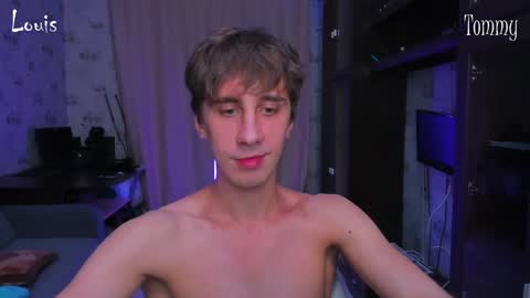 Snapshot of esthetics_boys chatting on 12.18.24 LOUIS online show from 12.18.24