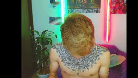 Snapshot of estrellita__jordan chatting on 02.01.25 JORDAN online show from 02.01.25