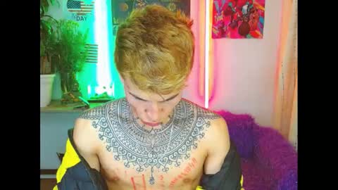 Snapshot of estrellita__jordan chatting on 02.12.25 JORDAN online show from 02.12.25