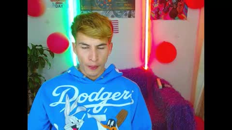 Snapshot of estrellita__jordan chatting on 02.27.25 JORDAN online show from 02.27.25