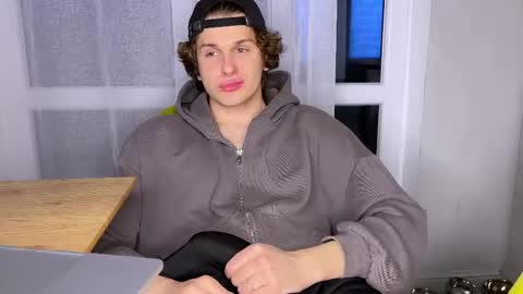 Alex online show from 04.28.26