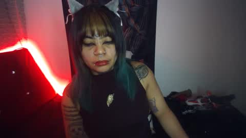 Snapshot of eta_carinae6 chatting on 02.14.25 eta_carinae6 online show from 02.14.25