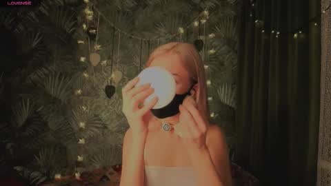 Snapshot of eternalophelia chatting on 03.10.26 Sophia online show from 03.10.26