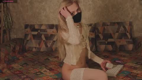 Snapshot of eternalophelia chatting on 03.31.26 Sophia online show from 03.31.26