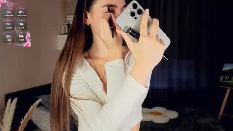 Mary online show from 10.13.25