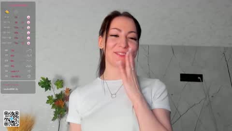 Dana today my first day online show from 03.08.25