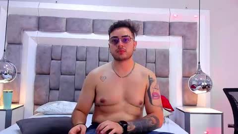 ethan_greys online show from 11.14.25