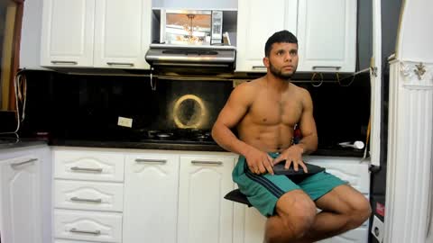 ethan helmut online show from 01.06.25