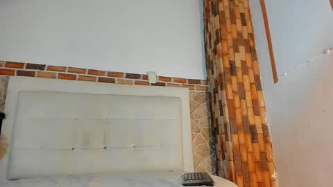 ethan helmut online show from 02.04.25