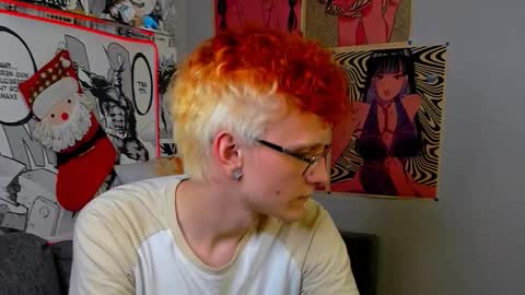 Snapshot of ethan_miltons chatting on 12.16.25 Ethan online show from 12.16.25