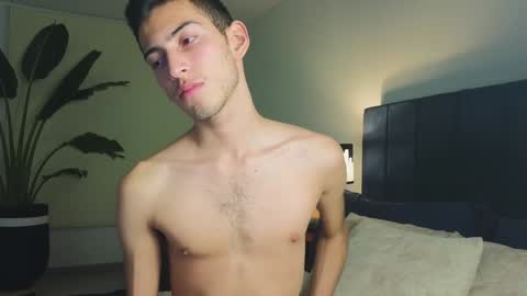 Snapshot of ethan_skiny_ chatting on 12.30.24 Joan online show from 12.30.24