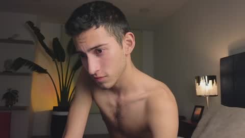 Snapshot of ethan_skiny_ chatting on 01.07.25 Joan online show from 01.07.25