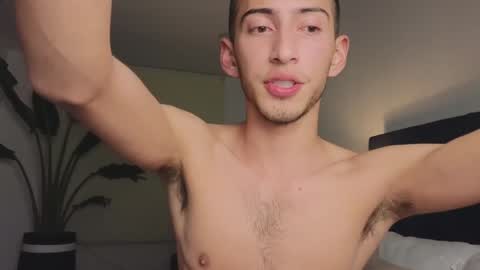 Snapshot of ethan_skiny_ chatting on 01.14.25 Joan online show from 01.14.25