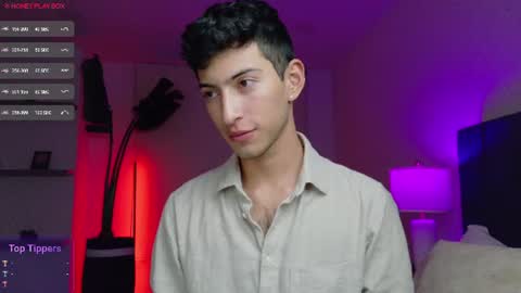Snapshot of ethan_skiny_ chatting on 07.26.26 Joan online show from 07.26.26