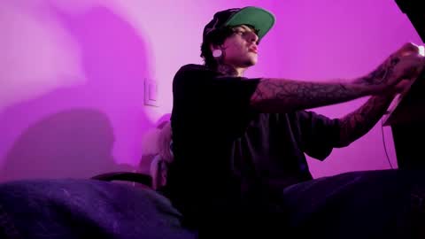 Snapshot of ethan_sykes chatting on 09.28.25 Ethan sykes online show from 09.28.25