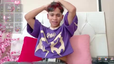 Snapshot of ethan_westt chatting on 10.29.25 Ethan online show from 10.29.25