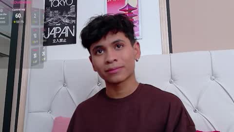 Snapshot of ethan_westt chatting on 11.12.25 Ethan online show from 11.12.25