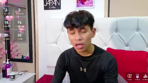 Snapshot of ethan_westt chatting on 11.20.25 Ethan online show from 11.20.25