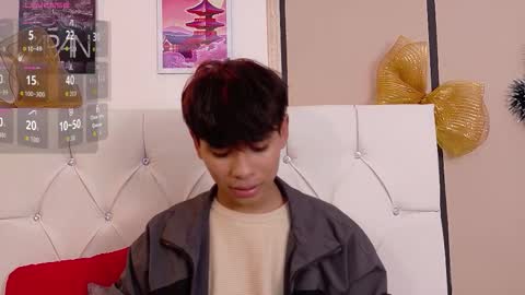 Snapshot of ethan_westt chatting on 12.01.25 Ethan online show from 12.01.25