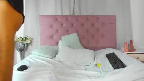 Snapshot of ethanblackwoodd chatting on 10.22.25 ethanblackwoodd online show from 10.22.25