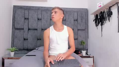 Snapshot of ethanhot_os chatting on 03.31.26 ethanhot_os online show from 03.31.26