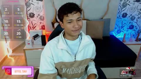 Snapshot of ette_tay chatting on 11.26.25 ette online show from 11.26.25