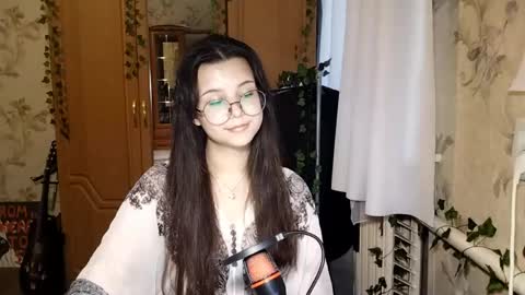 Lily 1st day online show from 05.27.26