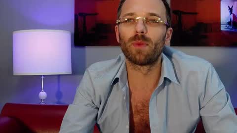 Snapshot of euginehot chatting on 12.21.24 euginehot online show from 12.21.24