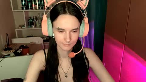 Snapshot of eunabiddlecome chatting on 06.10.26 Kate online show from 06.10.26