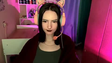 Snapshot of eunabiddlecome chatting on 06.17.26 Kate online show from 06.17.26