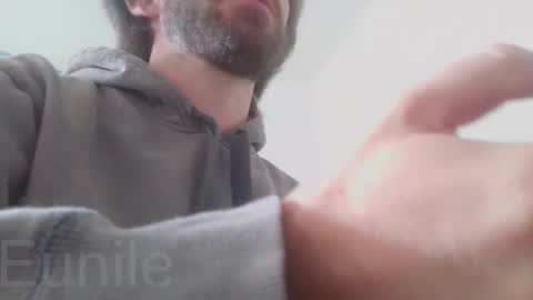 eunile online show from 09.24.25