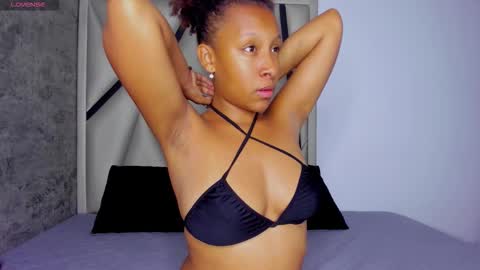 Snapshot of euphoria_06 chatting on 12.02.25 euphoria_06 online show from 12.02.25