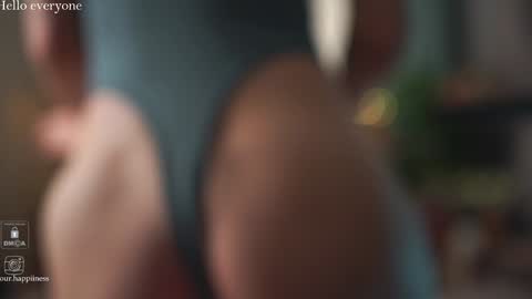 Snapshot of euphoriiiaa chatting on 12.16.24 Mira online show from 12.16.24