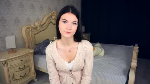 Pamula online show from 10.13.25