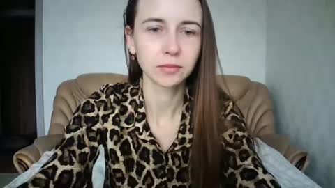 eva00186 online show from 12.12.24