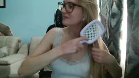 Snapshot of eva2323 chatting on 03.07.25 eva2323 online show from 03.07.25
