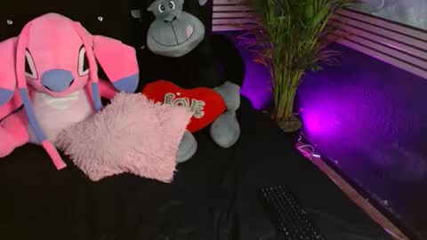 eva_06 online show from 11.10.25