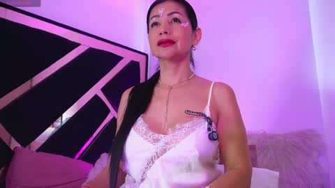 Eva online show from 04.24.26