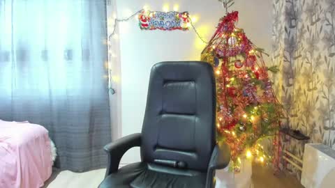 Snapshot of eva_7777 chatting on 01.17.25 Eva online show from 01.17.25