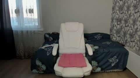 Snapshot of eva_7777 chatting on 11.17.25 Eva online show from 11.17.25